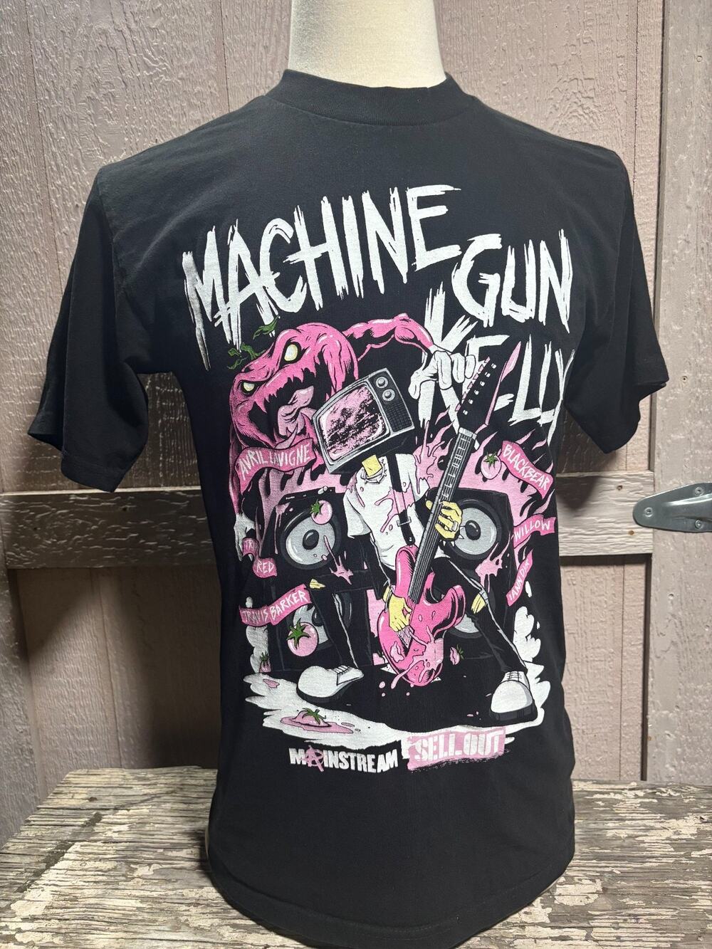 Machine Gun Kelly Black T Shirt Size Medium Official Tour 2022 pop punk band NEW